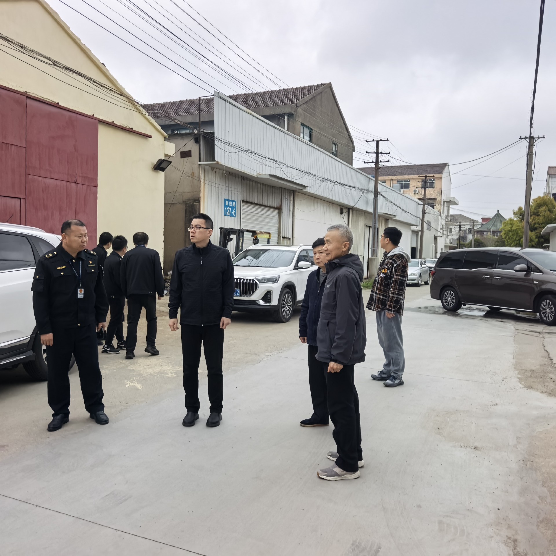 區(qū)委常委辛東來公司檢查2.jpg